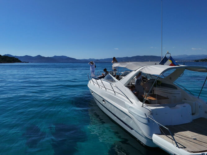 Motorboat Cranchi Zaffiro 34 Cannes 2