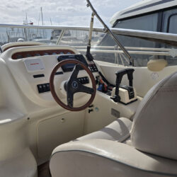 Motorboat Cranchi Zaffiro 34 Cannes 6