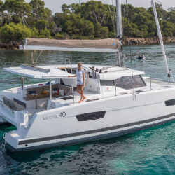 Catamaran Fountaine Pajot Lucia 40 French Riviera 11
