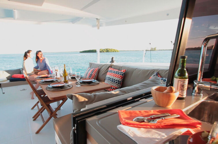 Catamaran Fountaine Pajot Lucia 40 French Riviera 16