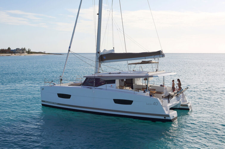Catamaran Fountaine Pajot Lucia 40 French Riviera 17