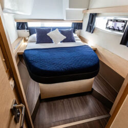Catamaran Fountaine Pajot Lucia 40 French Riviera 20