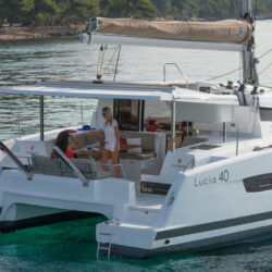 Catamaran Fountaine Pajot Lucia 40 French Riviera 22