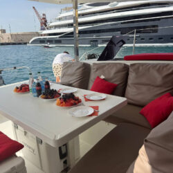 Catamaran Fountaine Pajot Lucia 40 French Riviera 27