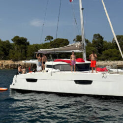 Catamaran Fountaine Pajot Lucia 40 French Riviera 28