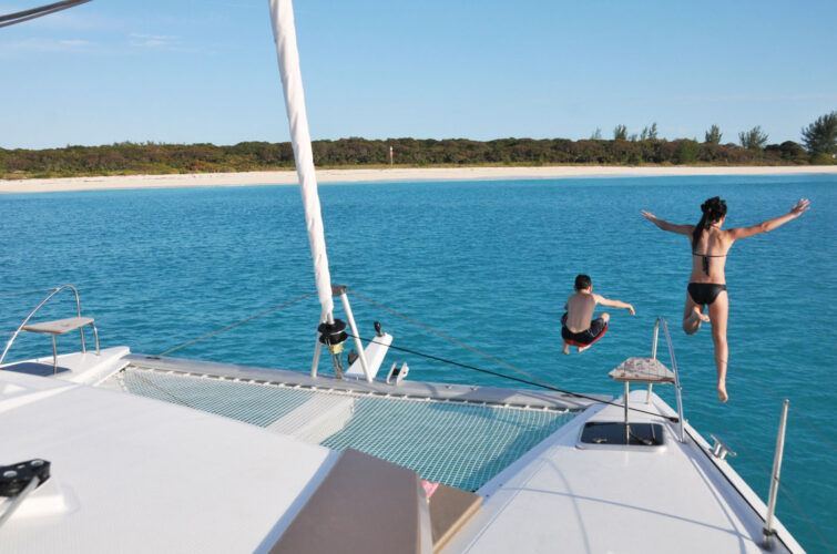 Catamaran Fountaine Pajot Lucia 40 French Riviera 8